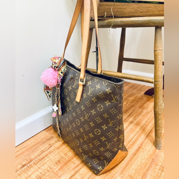 Louis Vuitton Cabas Mezzo - Picture 7 of 16